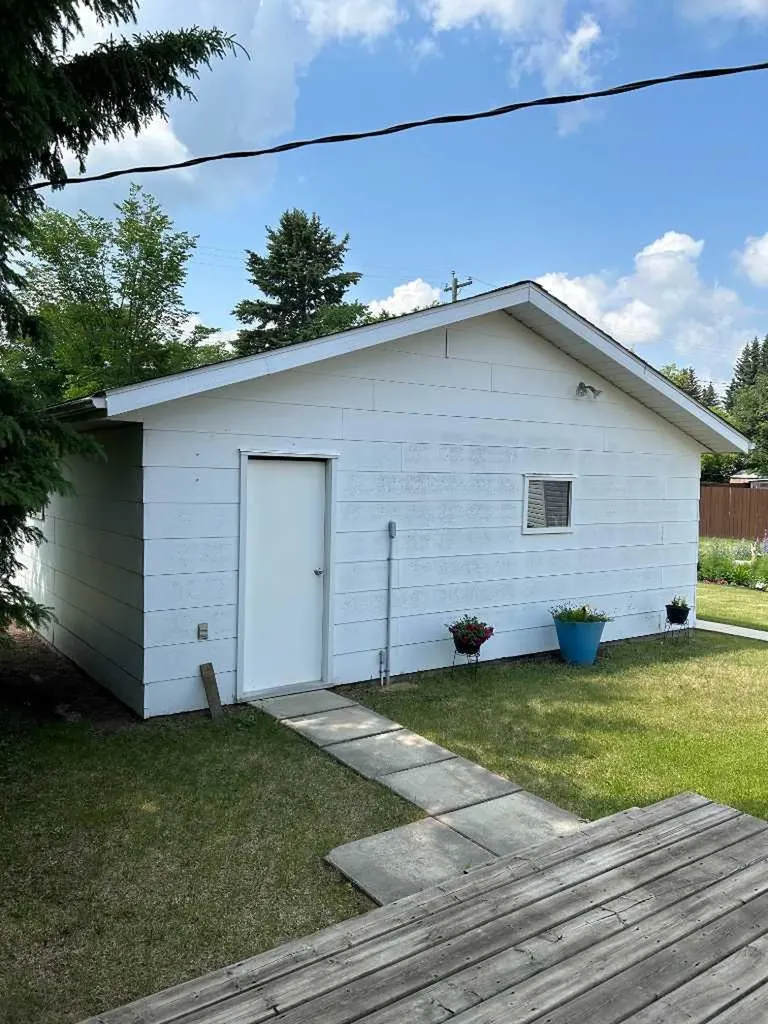 4708 49 Street Myrnam AB T0B 3K0
