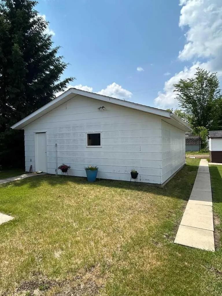 4708 49 Street Myrnam AB T0B 3K0