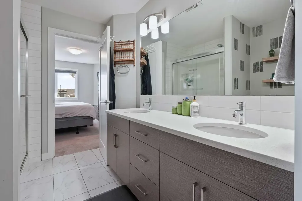 244 Northlander Bend W Lethbridge AB T1J 4S7