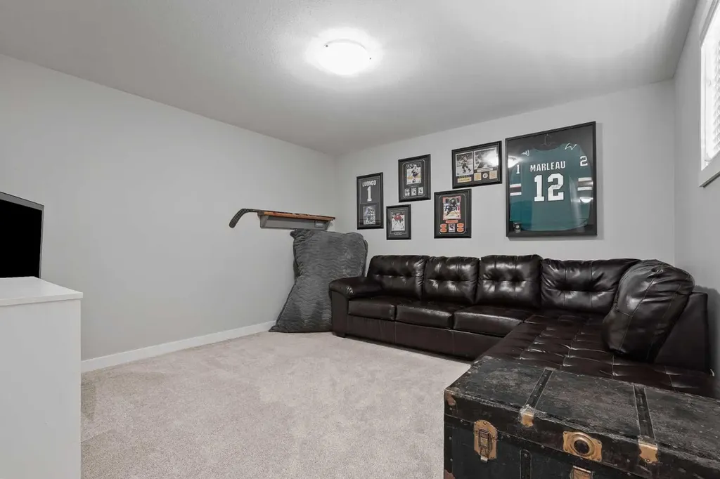 244 Northlander Bend W Lethbridge AB T1J 4S7
