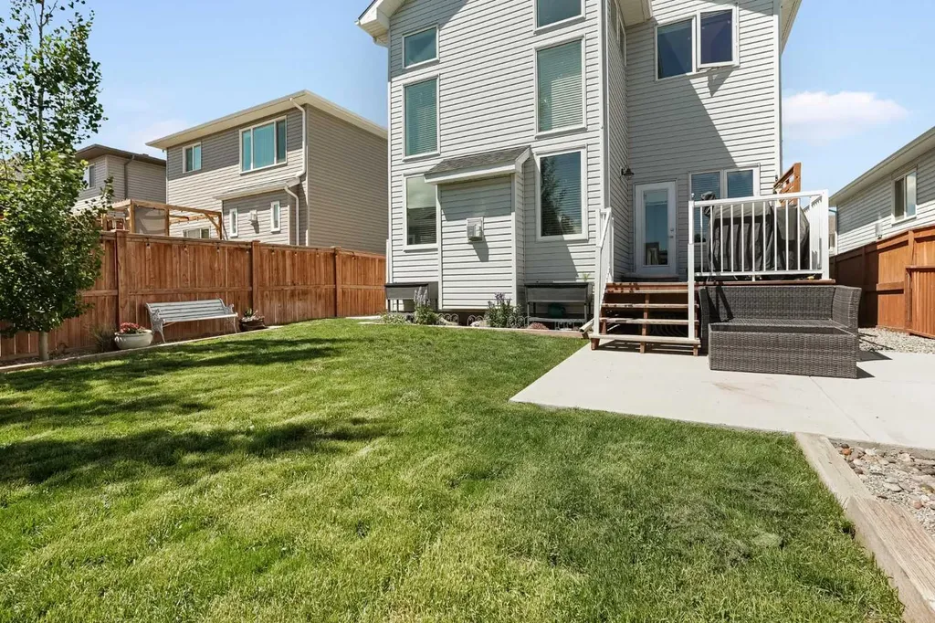 244 Northlander Bend W Lethbridge AB T1J 4S7