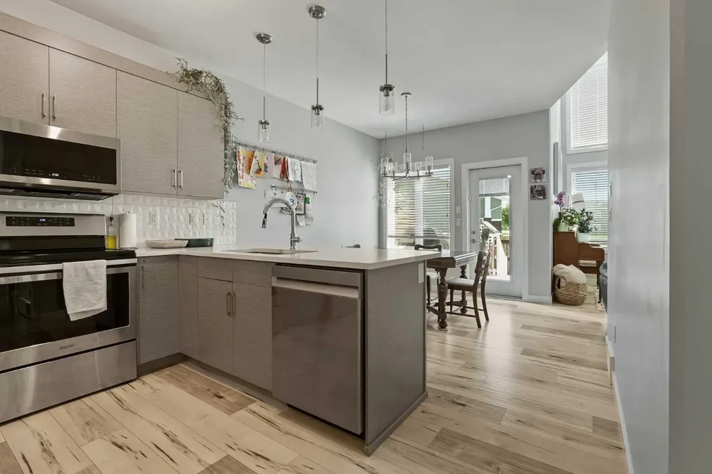 244 Northlander Bend W Lethbridge AB T1J 4S7
