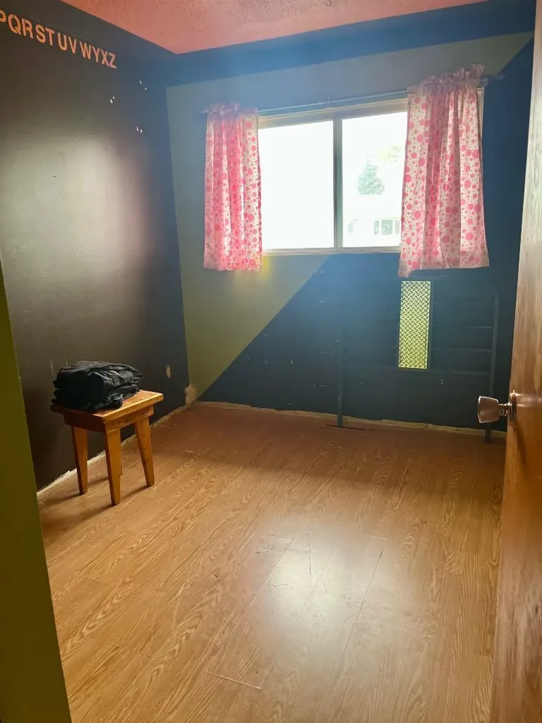 5116 47 Street Rocky Mountain House AB T4T 1M4