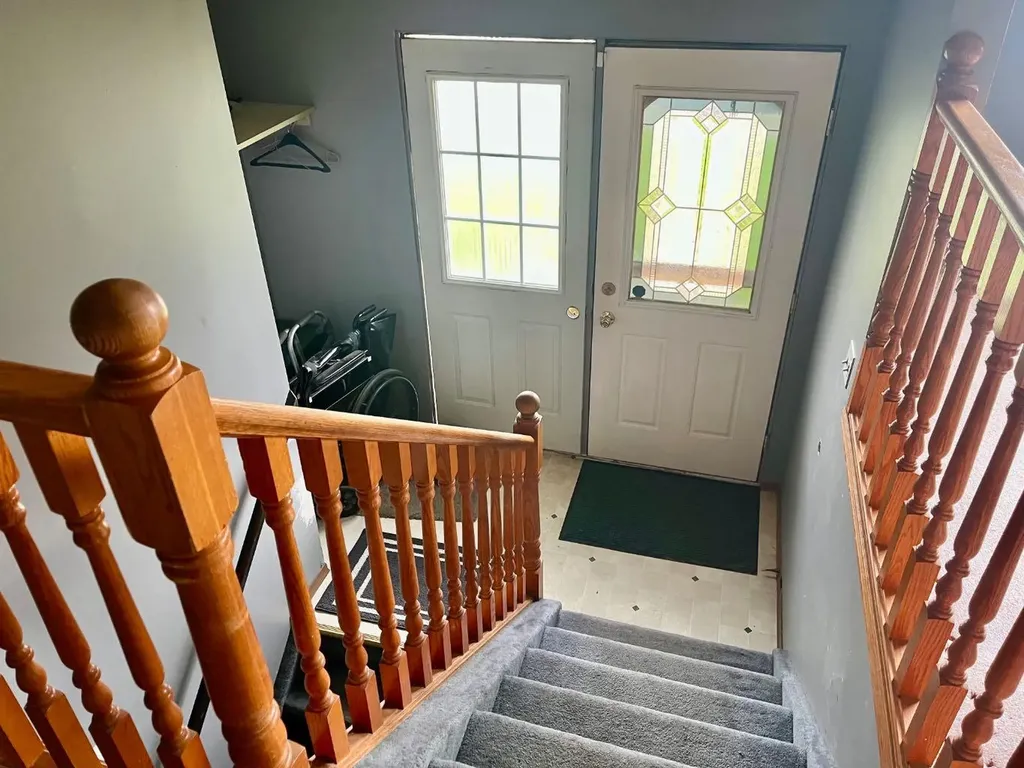 5116 47 Street Rocky Mountain House AB T4T 1M4