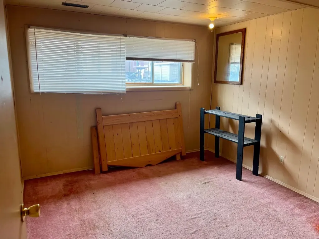 5116 47 Street Rocky Mountain House AB T4T 1M4