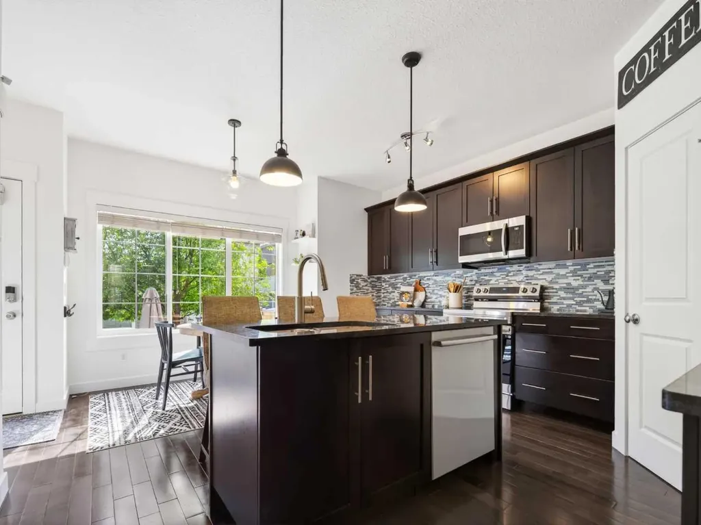 456 Rainbow Falls Drive Chestermere AB T1X 0L8