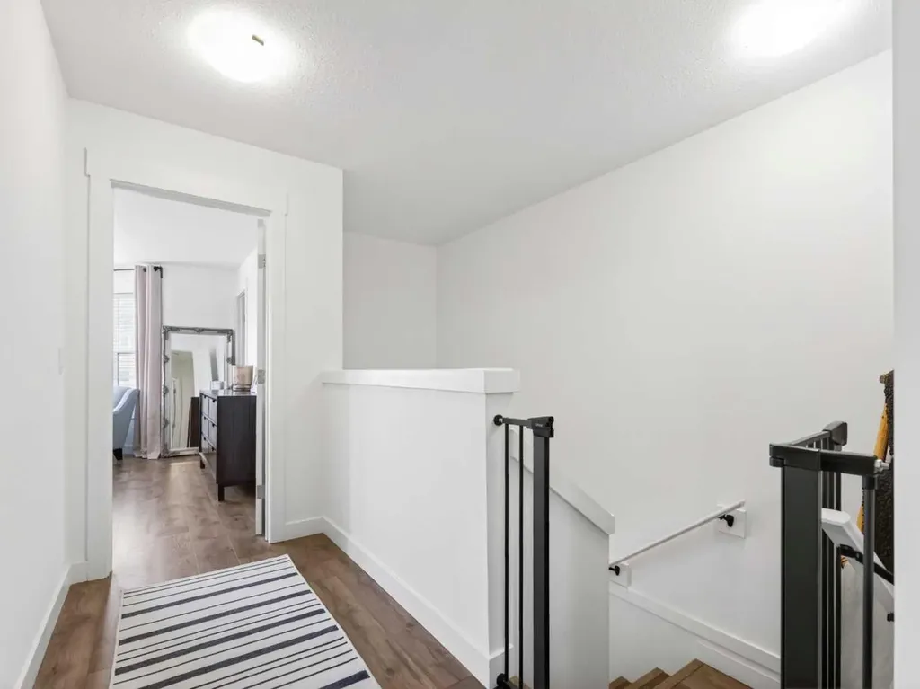 456 Rainbow Falls Drive Chestermere AB T1X 0L8