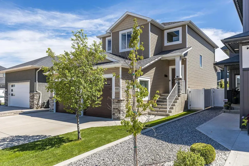 597 Somerside View SE Medicine Hat AB T1B 0R1