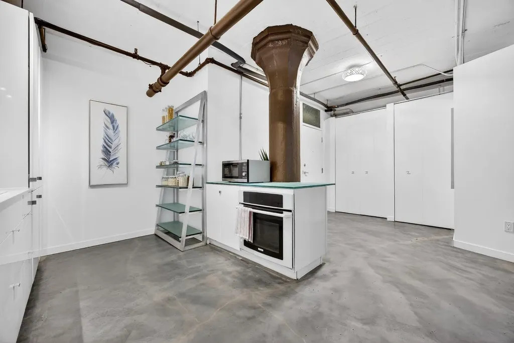 240 11 Avenue SW Calgary AB T2R 0C3