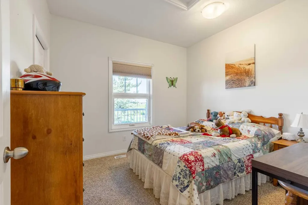 325 8 Avenue Granum AB T0L1A0