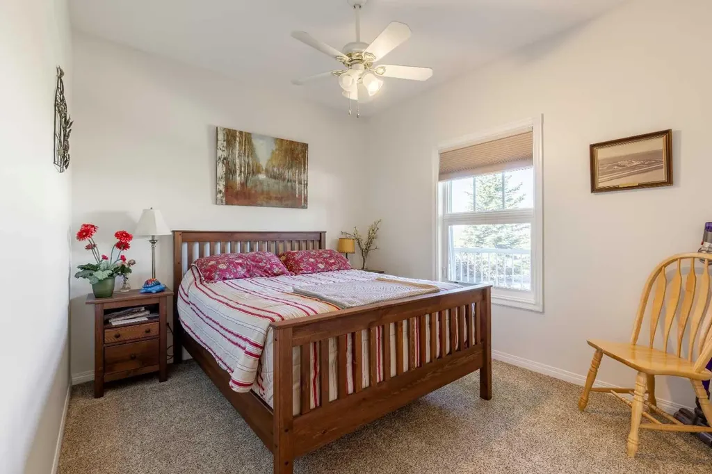 325 8 Avenue Granum AB T0L1A0