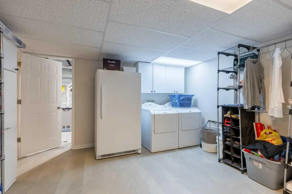 325 8 Avenue Granum AB T0L1A0