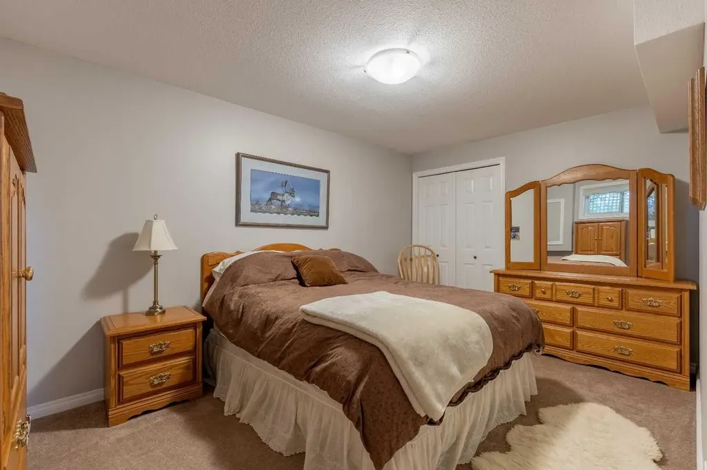 325 8 Avenue Granum AB T0L1A0
