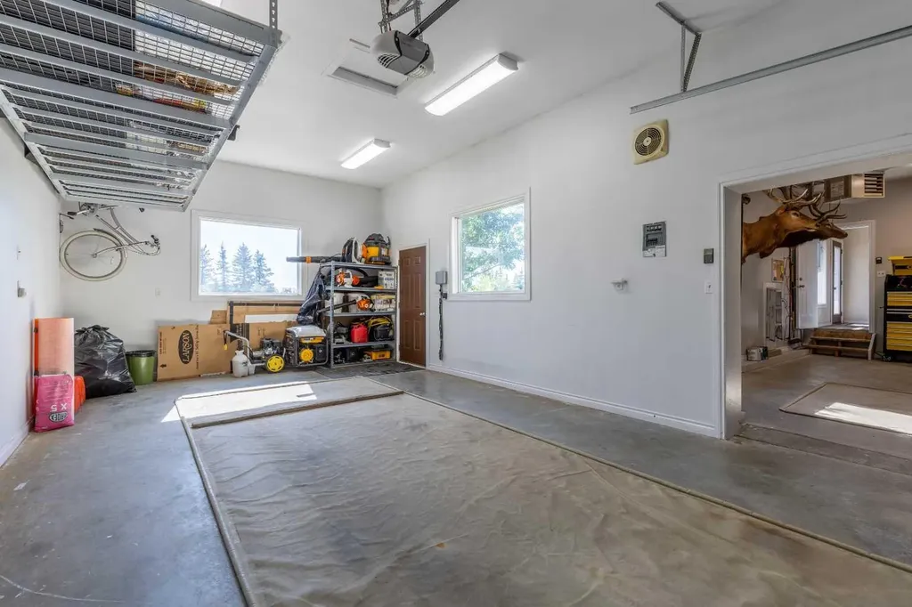 325 8 Avenue Granum AB T0L1A0