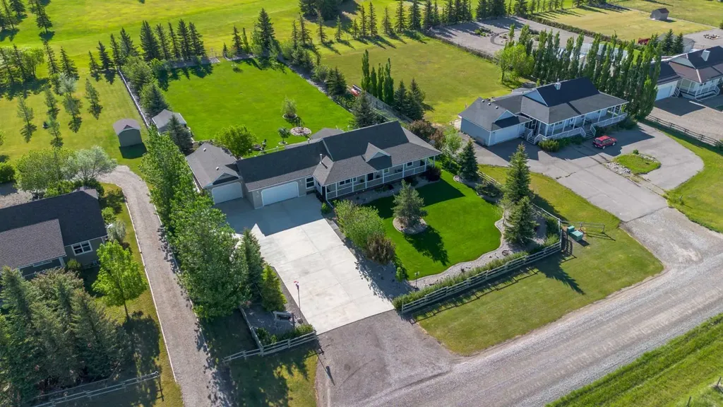 325 8 Avenue Granum AB T0L1A0