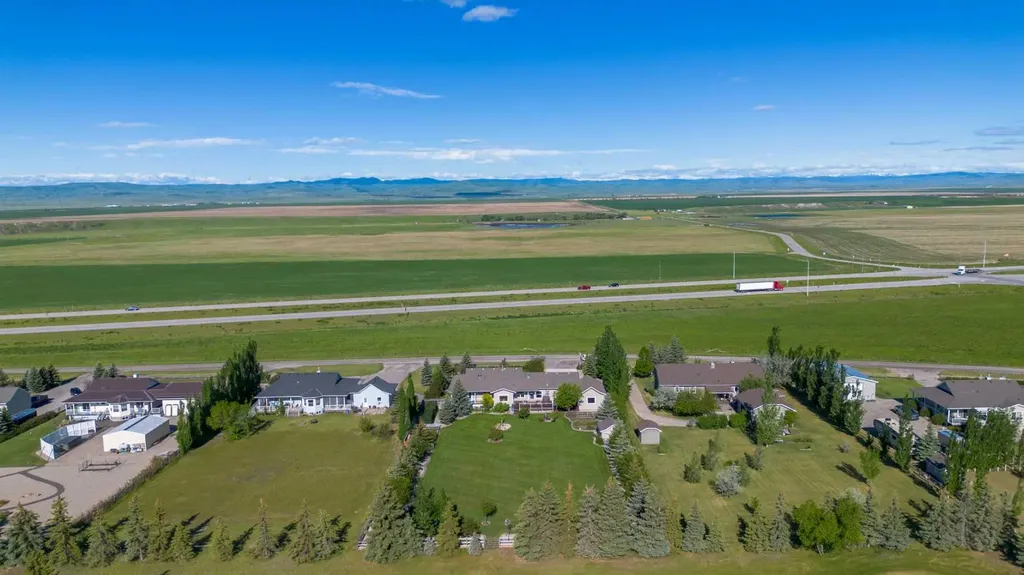325 8 Avenue Granum AB T0L1A0