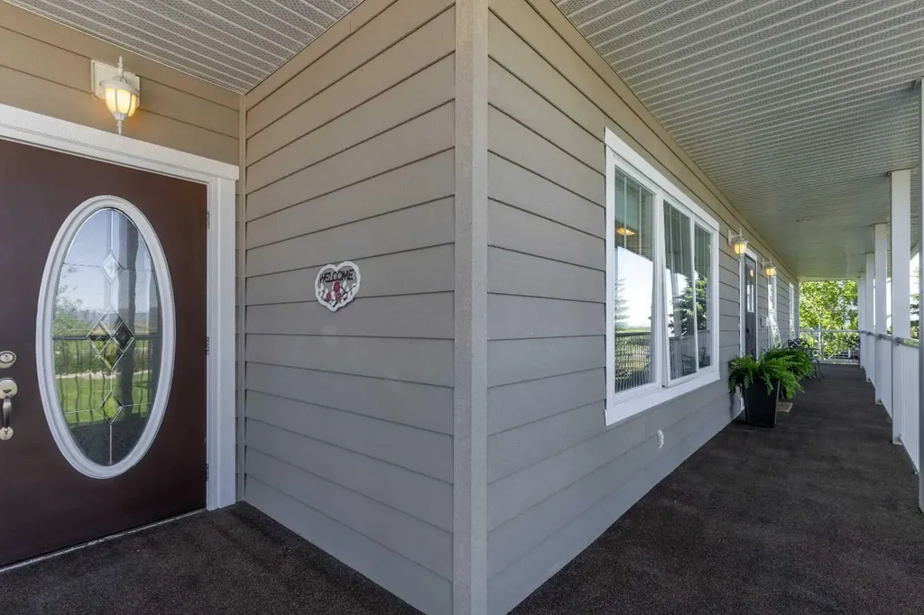 325 8 Avenue Granum AB T0L1A0