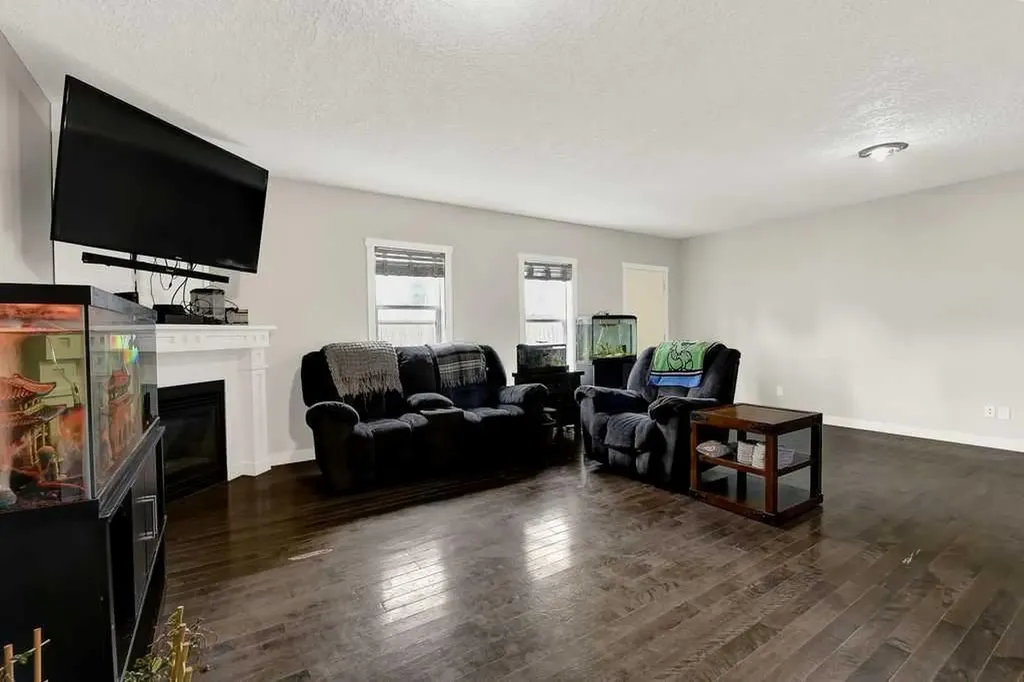 9468 93 Street Wembley AB T0H 3S0