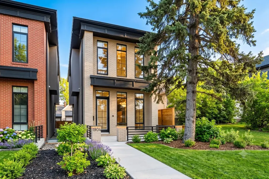 1904 13 Street SW Calgary AB T2T3P6