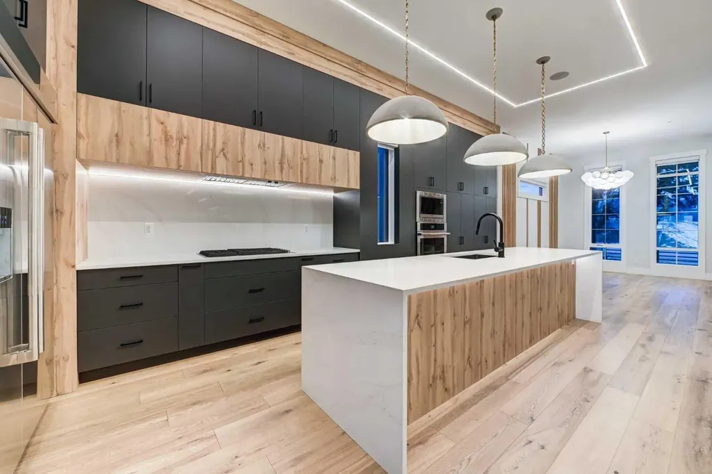 1904 13 Street SW Calgary AB T2T3P6