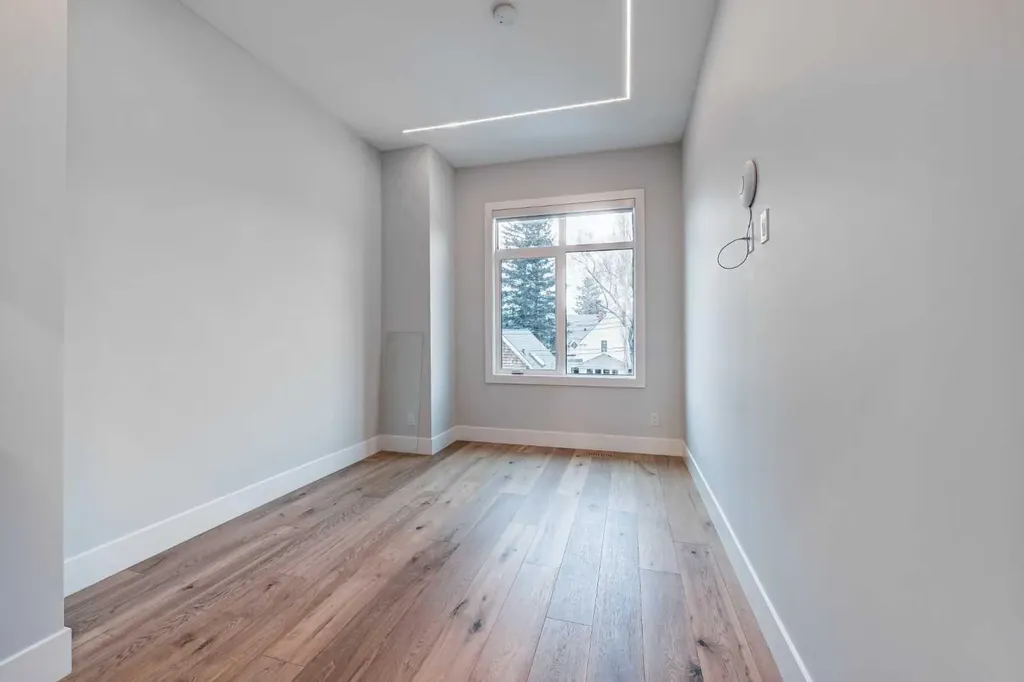 1904 13 Street SW Calgary AB T2T3P6