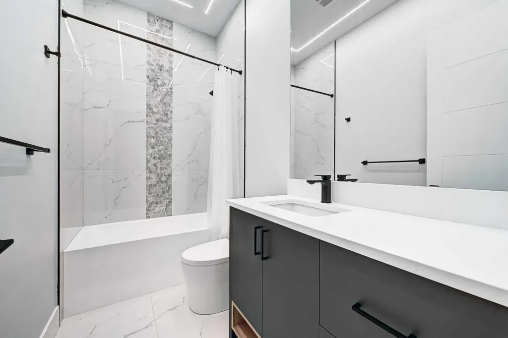 1904 13 Street SW Calgary AB T2T3P6