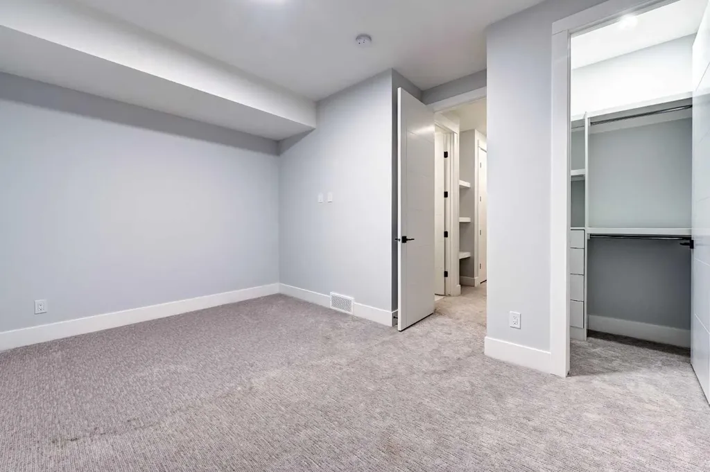 1904 13 Street SW Calgary AB T2T3P6