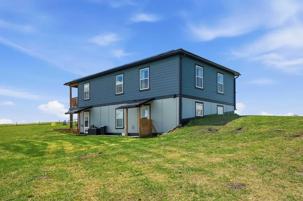 30480 Range Road 12 Rural Mountain View County AB T0M0N0