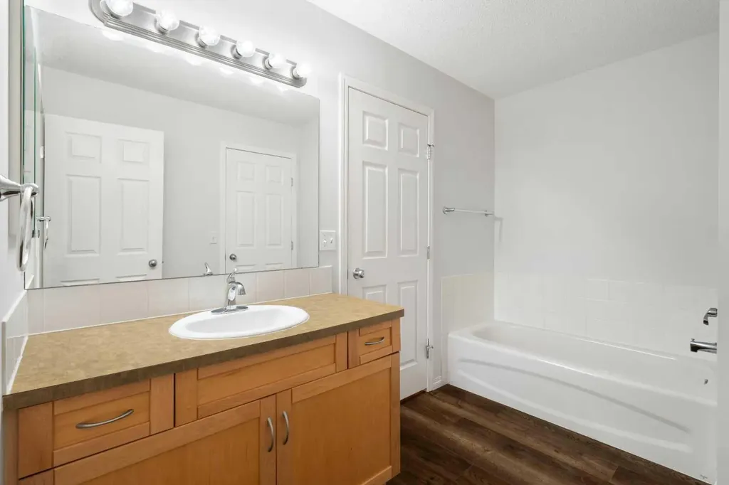 112 Royal Oak Gardens NW Calgary AB T3G 5S5