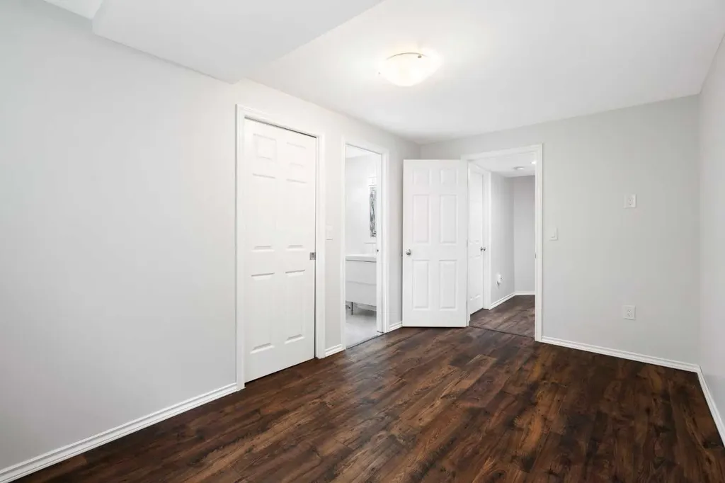 112 Royal Oak Gardens NW Calgary AB T3G 5S5