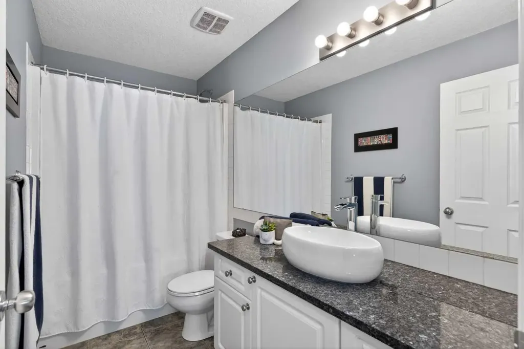 129 Evansbrooke Park NW Calgary AB T3P 1C6