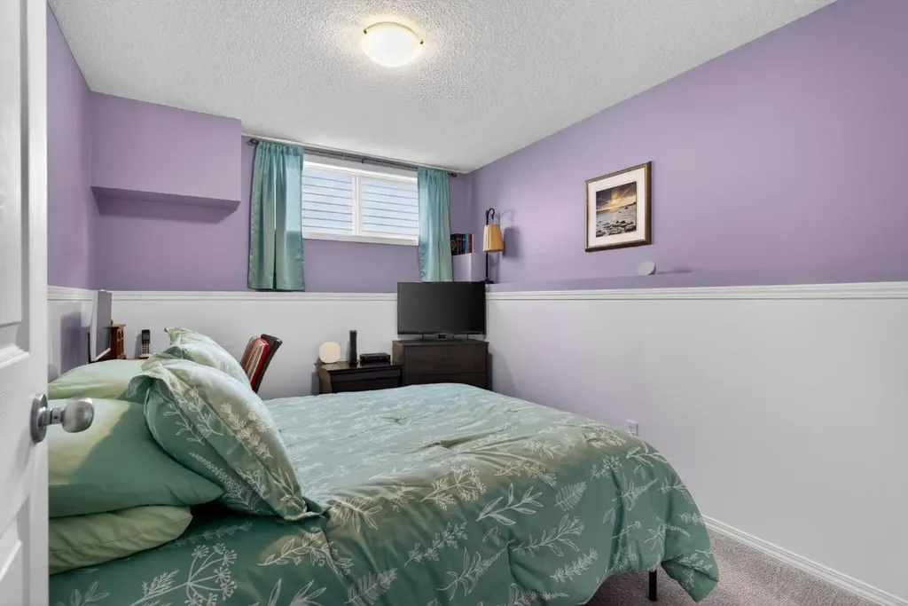 129 Evansbrooke Park NW Calgary AB T3P 1C6