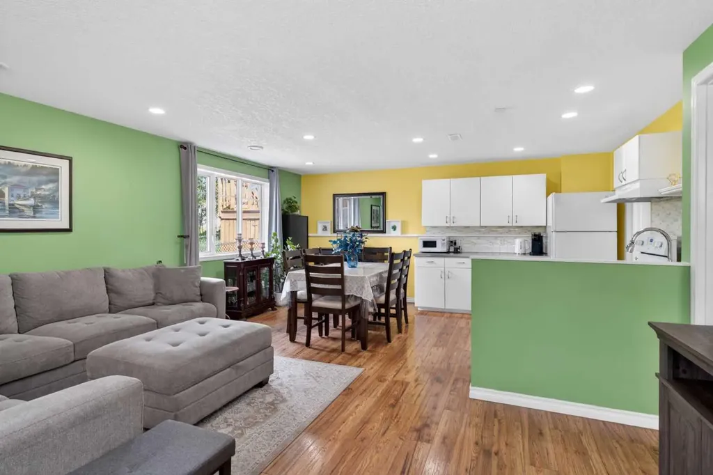 129 Evansbrooke Park NW Calgary AB T3P 1C6