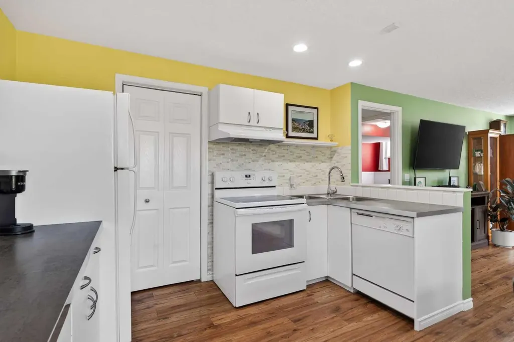 129 Evansbrooke Park NW Calgary AB T3P 1C6