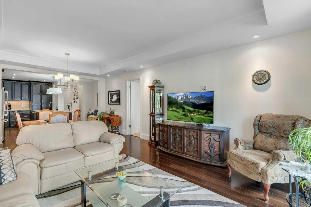 221 Quarry Way SE Calgary AB T2C 5M7