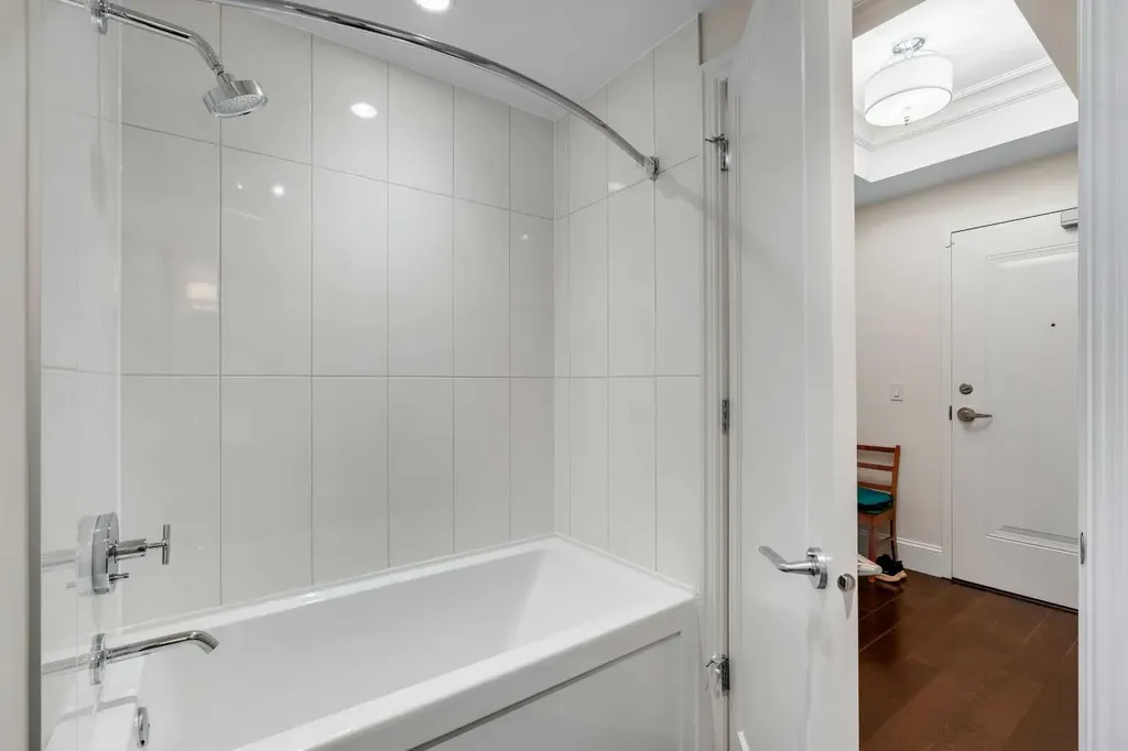 221 Quarry Way SE Calgary AB T2C 5M7