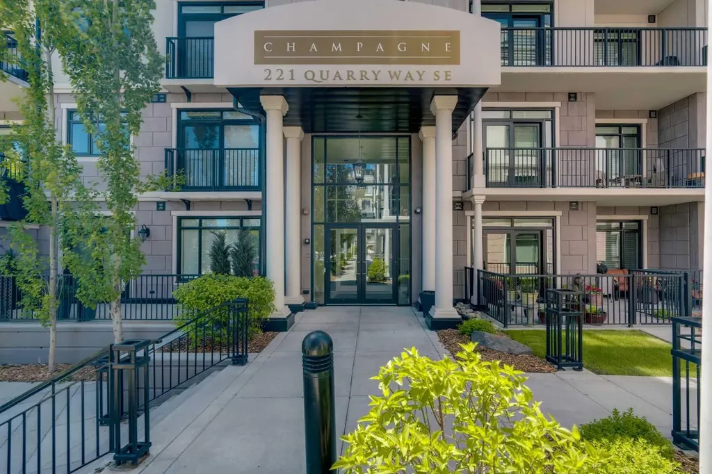 221 Quarry Way SE Calgary AB T2C 5M7