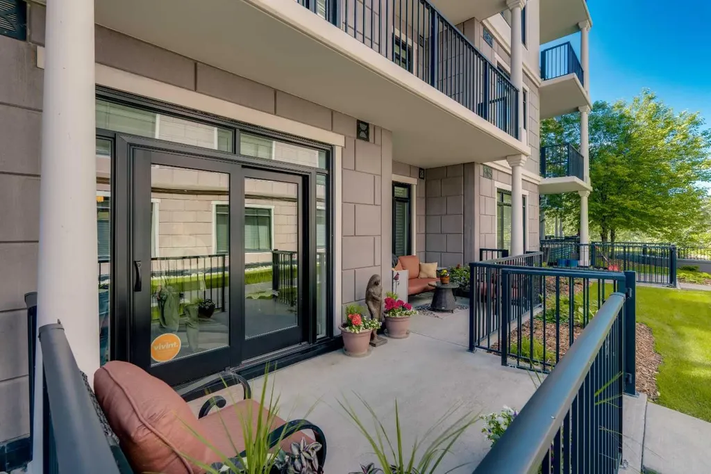 221 Quarry Way SE Calgary AB T2C 5M7