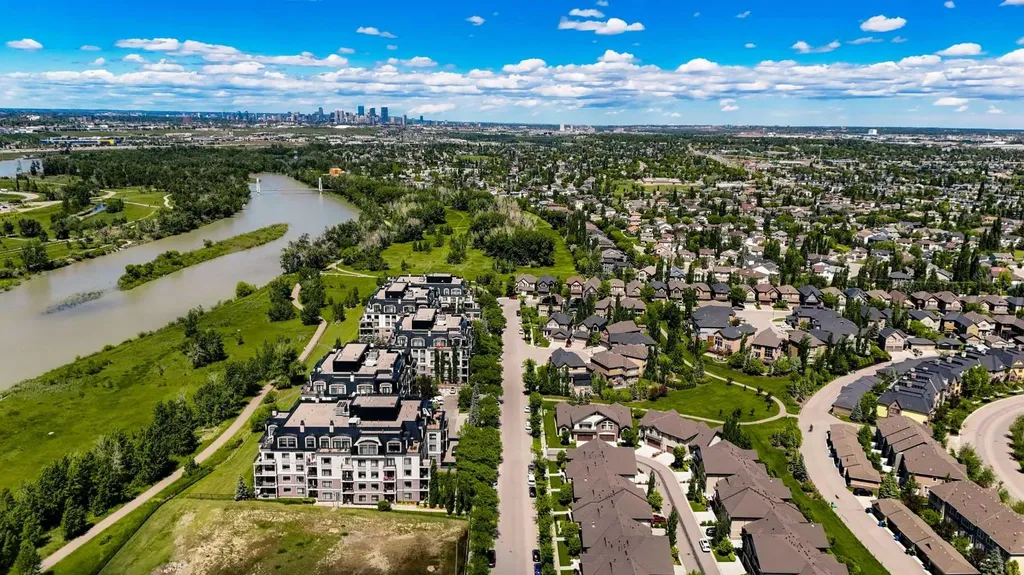221 Quarry Way SE Calgary AB T2C 5M7