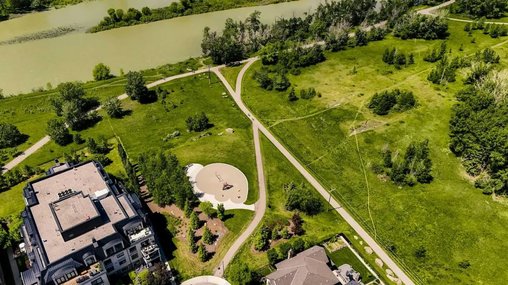 221 Quarry Way SE Calgary AB T2C 5M7
