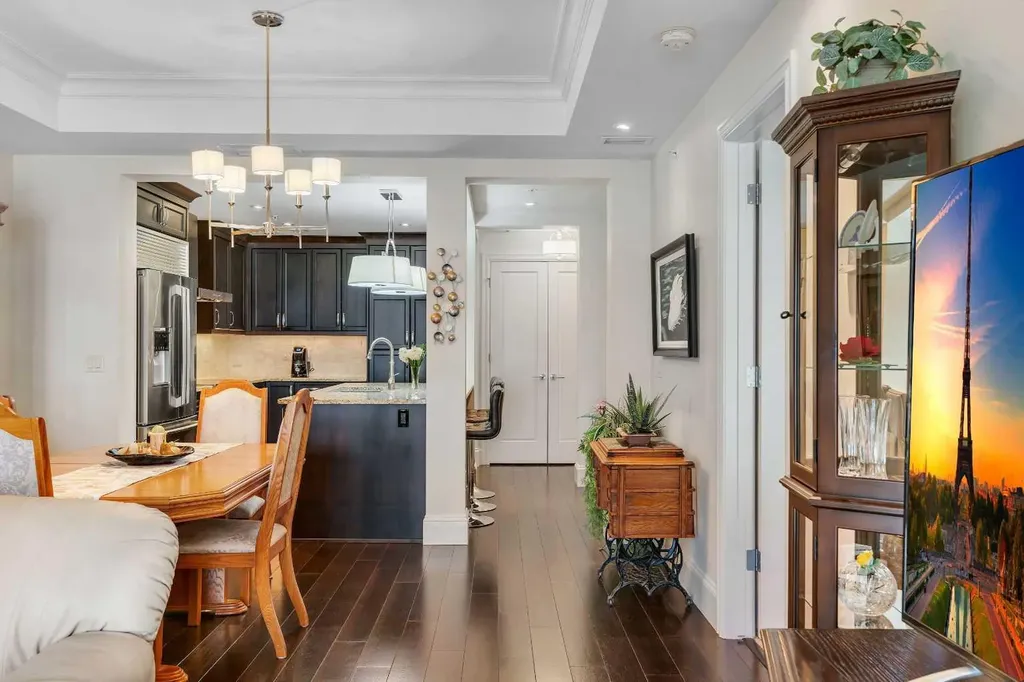 221 Quarry Way SE Calgary AB T2C 5M7