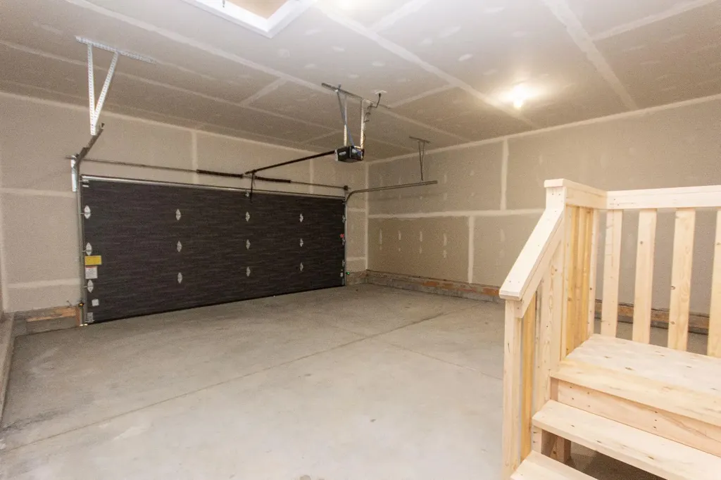 4425 53 Street Rocky Mountain House AB T4T 0C3