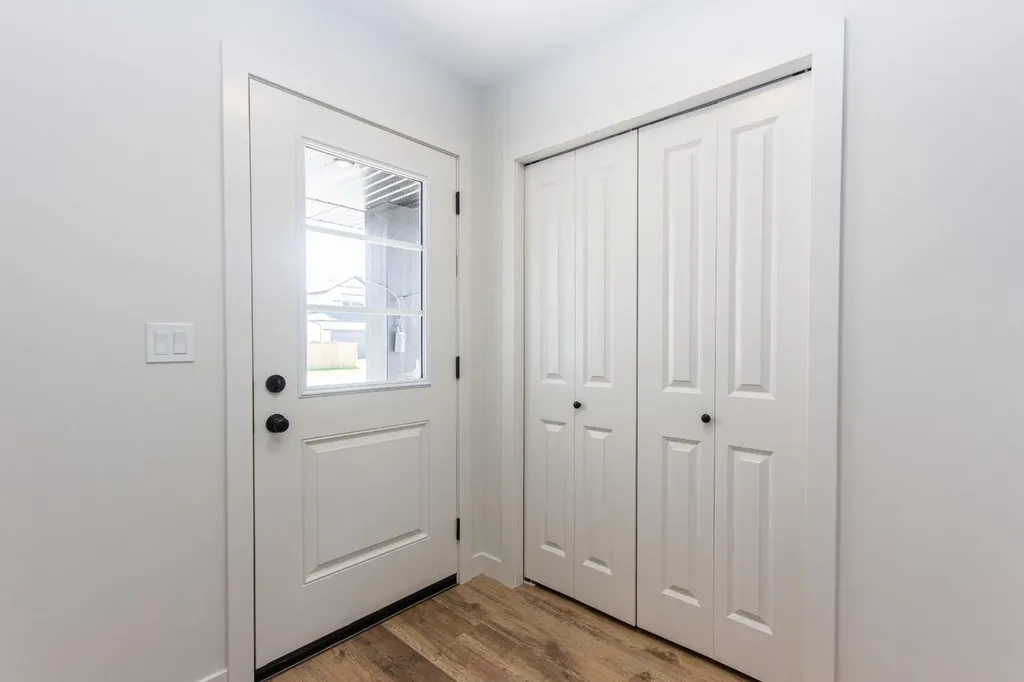 4425 53 Street Rocky Mountain House AB T4T 0C3
