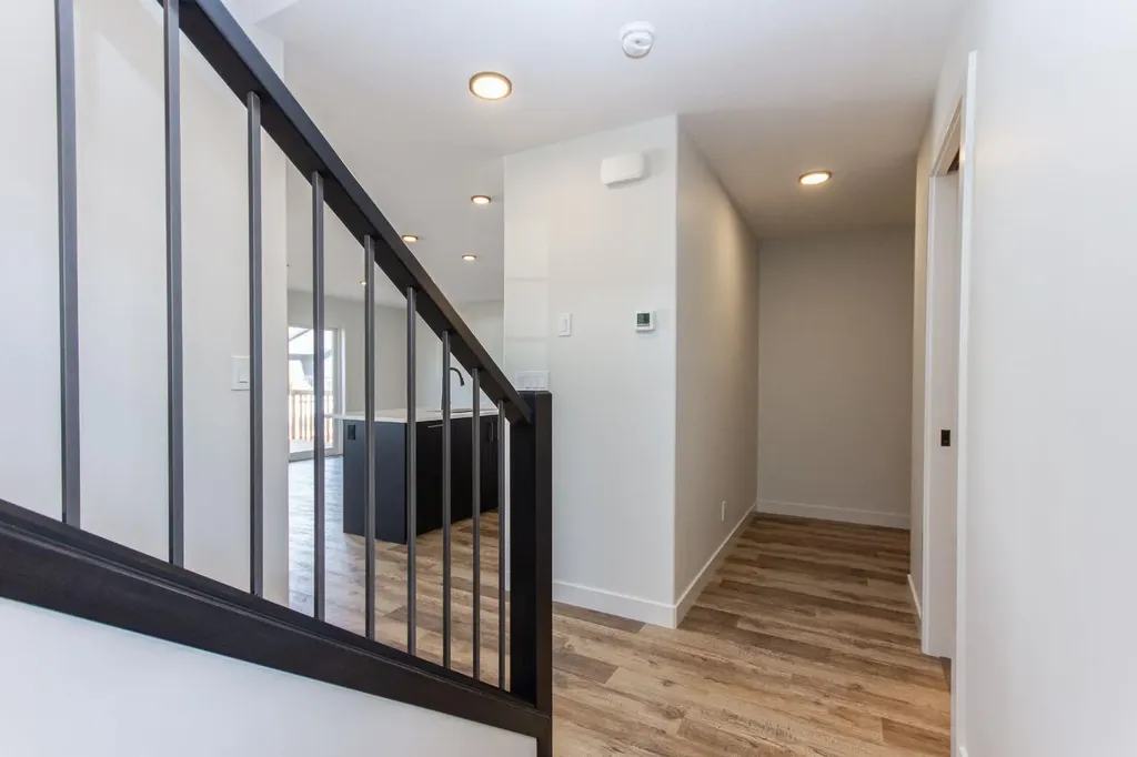 4425 53 Street Rocky Mountain House AB T4T 0C3