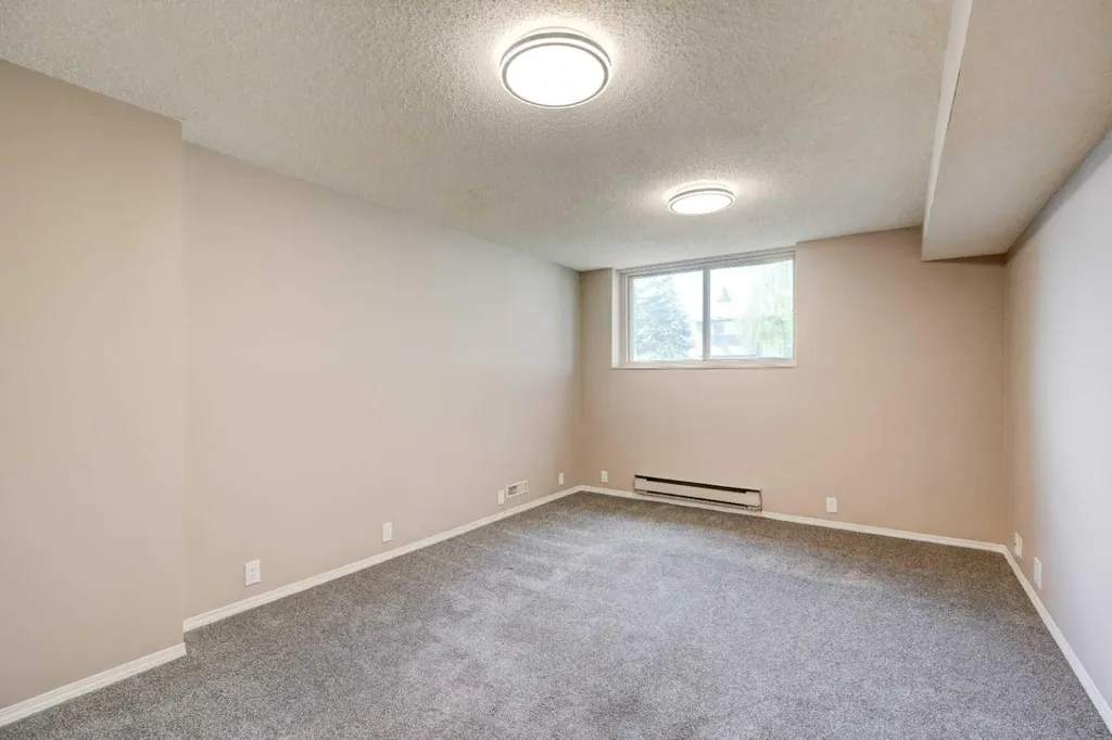27 Dovely Way SE Calgary AB T2B 2K7