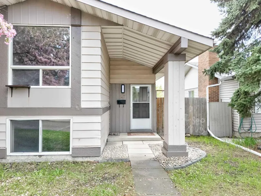 27 Dovely Way SE Calgary AB T2B 2K7