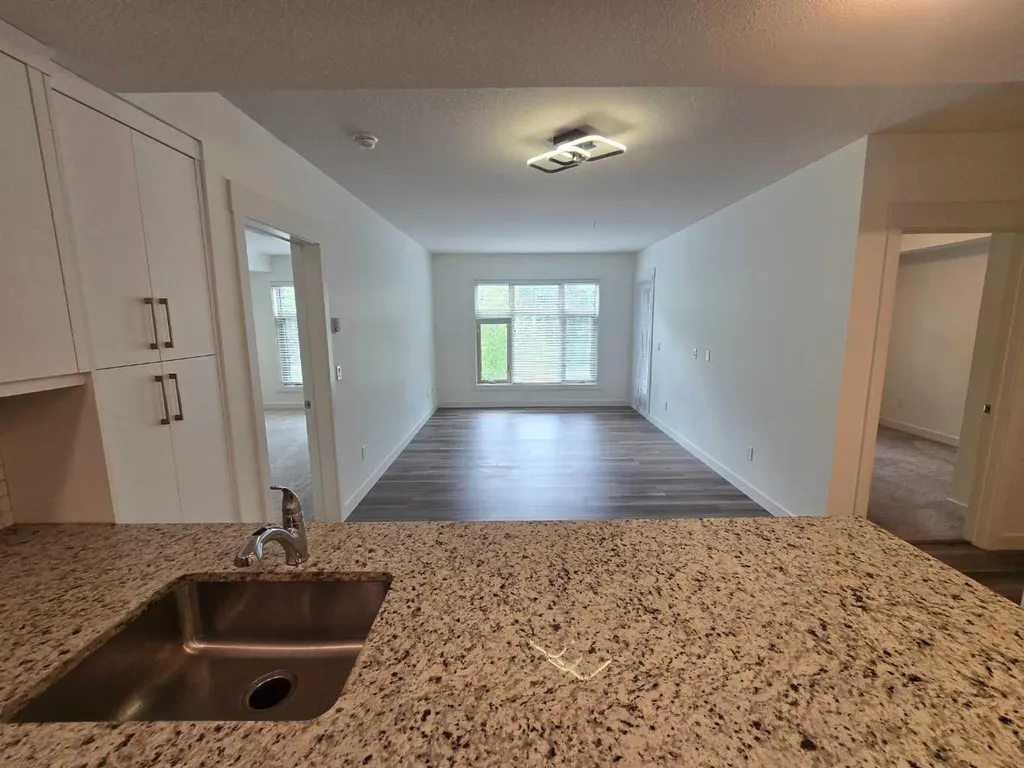 15 Aspenmont Heights SW Calgary AB T3H 0E3