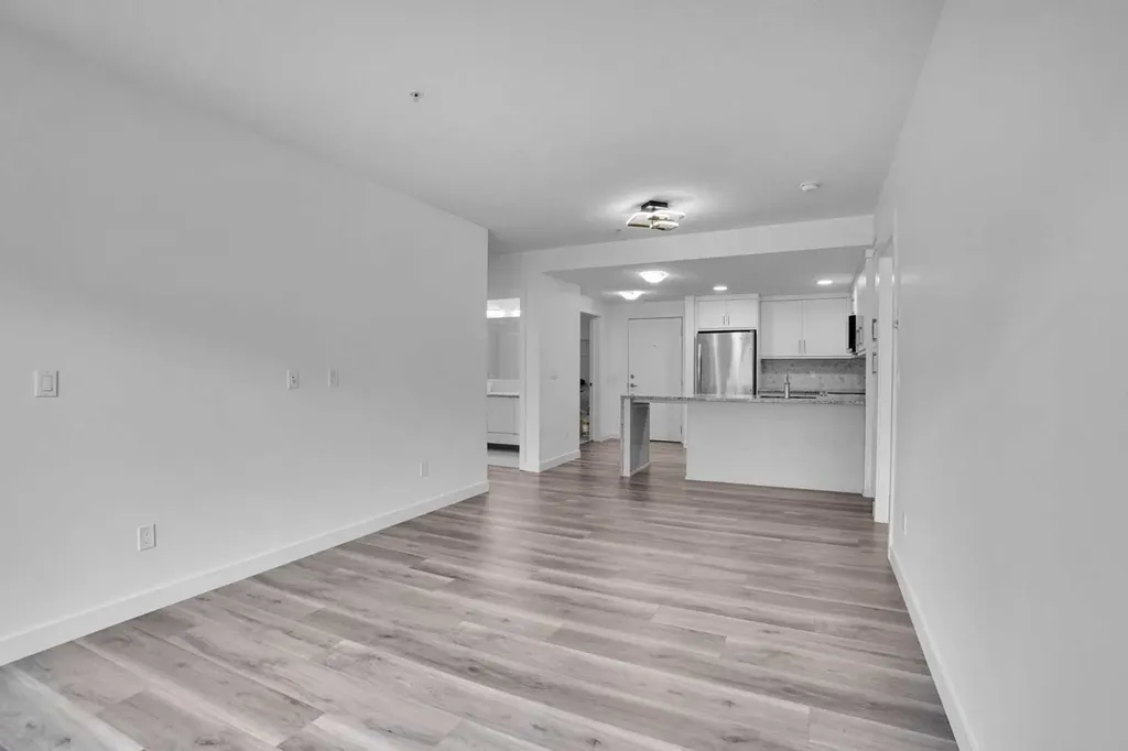 15 Aspenmont Heights SW Calgary AB T3H 0E3