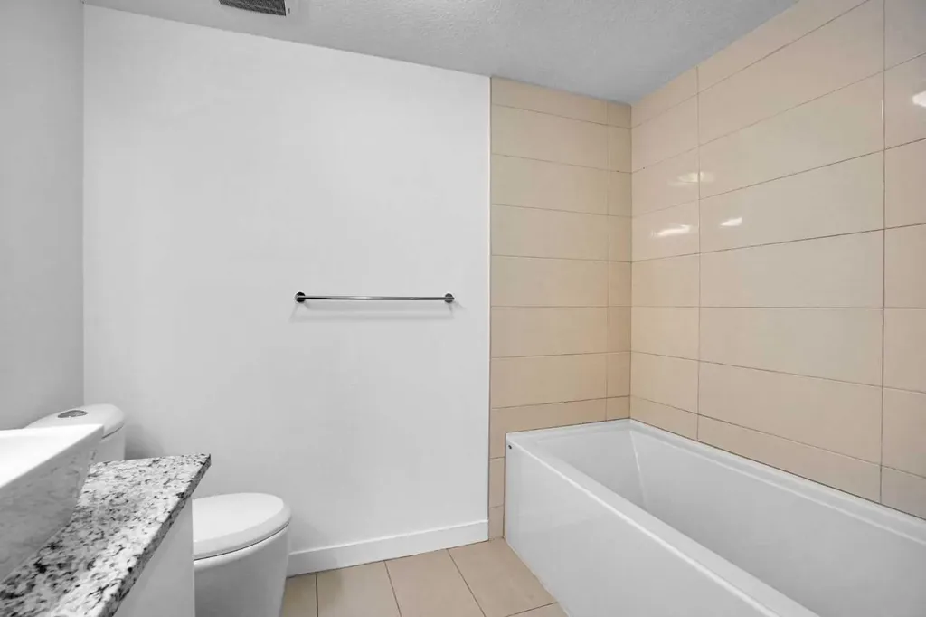 15 Aspenmont Heights SW Calgary AB T3H 0E3