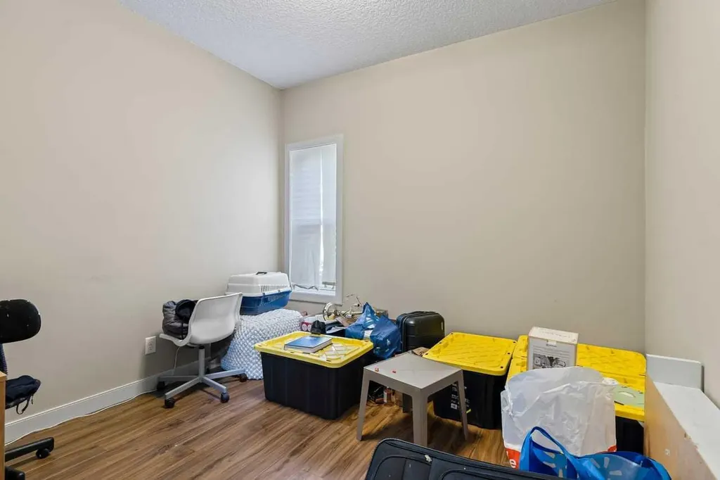 38 Everhollow Green SW Calgary AB T2Y0H4